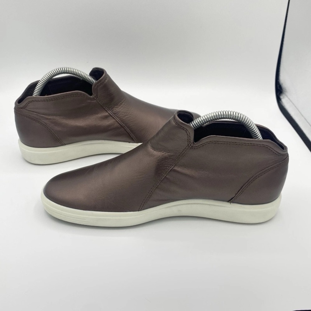 Ecco Women's Ankle Boots in Brown - Picture 4 of 8